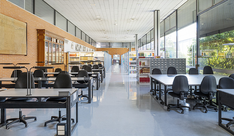 "Biblioteca IsIAO" - sala delle collezioni africane e orientali